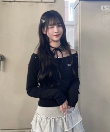 Lae（レイ）の「ホルターネックオフショルダーロゴTシャツ（Tシャツ/カットソー）」