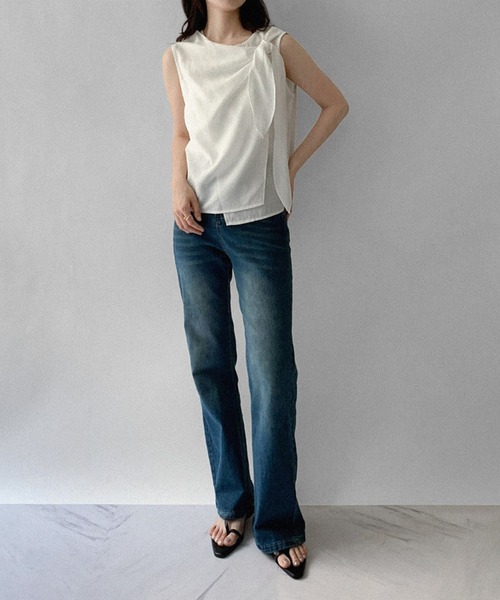 on:nue（オンニュ）の「【on:nue】アシンメトリードレープリボンブラウス（シャツ/ブラウス・レディース・グレー/ホワイト/イエロー・FREE）」の7枚目の写真