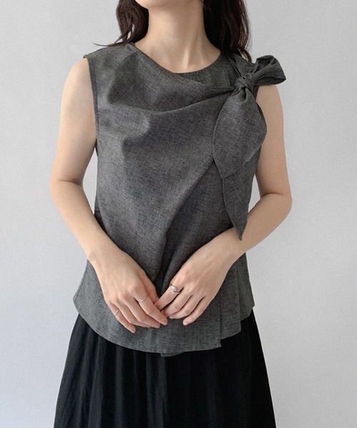 on:nue（オンニュ）の「【on:nue】アシンメトリードレープリボンブラウス（シャツ/ブラウス・レディース・グレー/ホワイト/イエロー・FREE）」の13枚目の写真