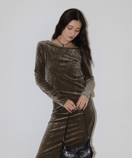 ベロアバックオープンワンピース（ワンピース）｜Mili affinity（ミリ