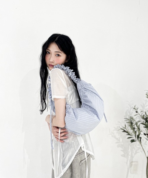 Y/lim(イリム)の「2ピースシアーシャツキャミセット(シャツ/ブラウス・レディース・ブルー/オフホワイト/グレー/ブラック・FREE)」の20枚目の写真