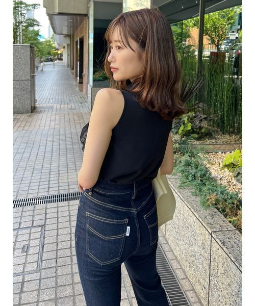 SNIDEL(スナイデル)の「チュールボウタイノースリブラウス(シャツ/ブラウス・レディース・グレー/ブラック/ホワイト・F)」の13枚目の写真