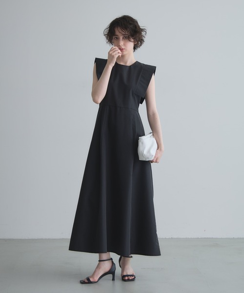 &. NOSTALGIA(アンドドットノスタルジア)の「【ZOZO限定】スクエアスリーブフレアワンピース(ワンピース・レディース・グレー/ブラック・M)」の3枚目の写真