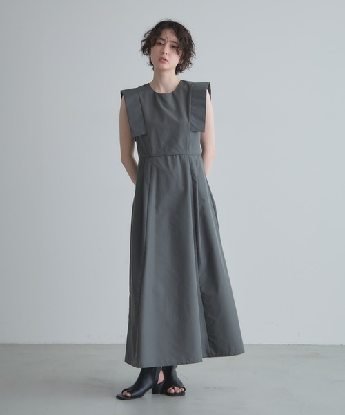 &. NOSTALGIA(アンドドットノスタルジア)の「【ZOZO限定】スクエアスリーブフレアワンピース(ワンピース・レディース・グレー/ブラック・M)」の13枚目の写真
