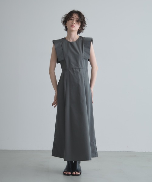 &. NOSTALGIA(アンドドットノスタルジア)の「【ZOZO限定】スクエアスリーブフレアワンピース(ワンピース・レディース・グレー/ブラック・M)」の17枚目の写真