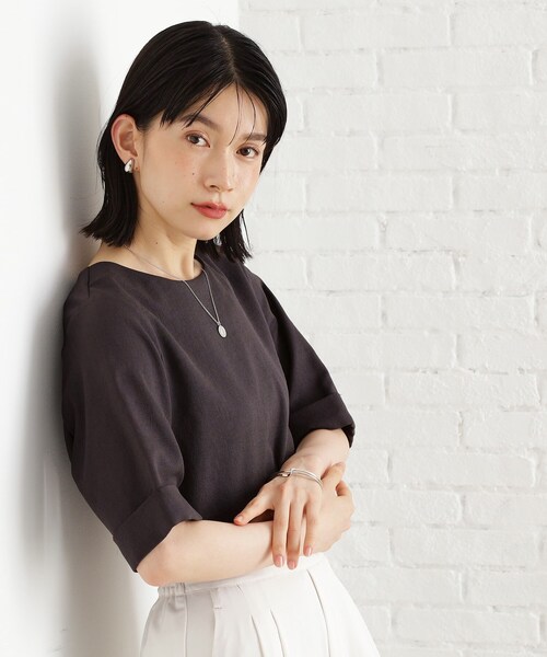 THE SHOP TK （ザ ショップ ティーケー ）の「麻調メッシュブラウス【二の腕カバー/洗える】（シャツ/ブラウス・レディース・オレンジ/ベージュ/スミクロ/ダークグリーン・13/12）」の6枚目の写真
