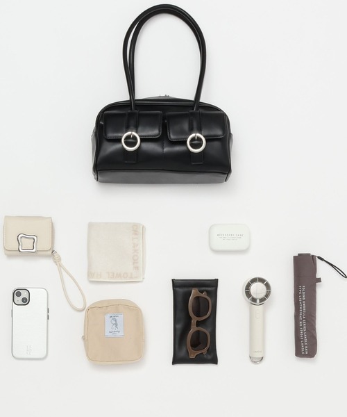 LAKOLE（ラコレ）の「バックルポケットボストンバッグ / 576000（ショルダーバッグ・レディース・ブラウン/ブラック/オフホワイト・FREE）」の4枚目の写真