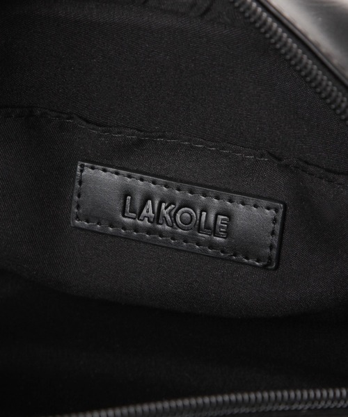 LAKOLE（ラコレ）の「バックルポケットボストンバッグ / 576000（ショルダーバッグ・レディース・ブラウン/ブラック/オフホワイト・FREE）」の18枚目の写真