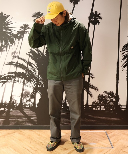 THE NORTH FACE(ザノースフェイス)の「THE NORTH FACE/ザ・ノース・フェイス COMPCT NMD JK ジャケット 軽量 撥水 保温 NP72531(マウンテンパーカー・メンズ・ダークオリーブ/ブラック/ダークベージュ・L/M/S/XL)」の19枚目の写真