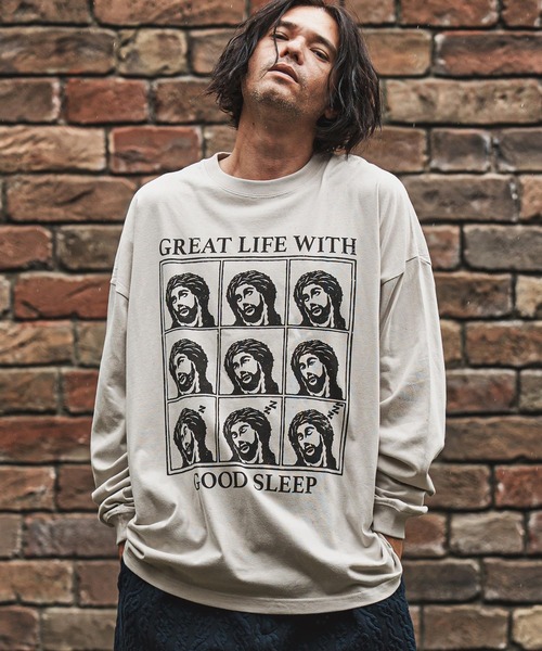 CAMBIO（カンビオ）の「mlt5369- プリントロンT_God Sleep(CASD-165)（Tシャツ/カットソー・メンズ・グレー系その他/ホワイト/スミクロ・S/M/L/XL）」の4枚目の写真