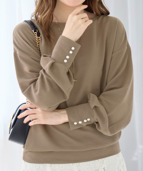 alotta(アロッタ)の「パール調ボタン柔らかカットソーゆるトップス(Tシャツ/カットソー・レディース・ブラック/モカ/ネイビー/ボルドー/グレイッシュブルー・LL/L/M)」の3枚目の写真