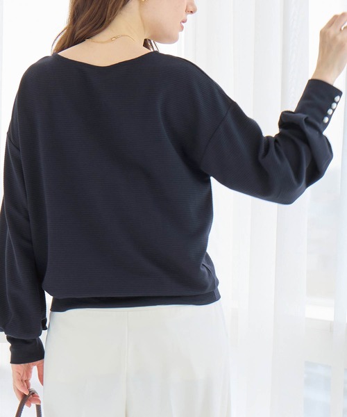 alotta(アロッタ)の「パール調ボタン柔らかカットソーゆるトップス(Tシャツ/カットソー・レディース・ブラック/モカ/ネイビー/ボルドー/グレイッシュブルー・LL/L/M)」の8枚目の写真
