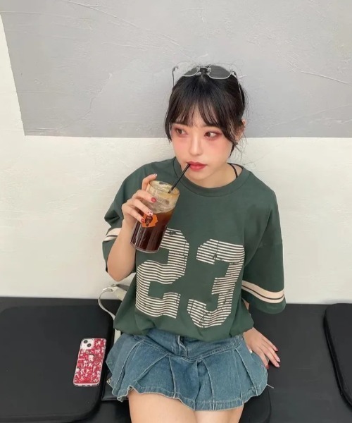Vini(ヴィニ)の「【Vini】オーバーフィット ヴィンテージライク ラグビー半袖Tシャツ(Tシャツ/カットソー・メンズ・バーガンディー/ダークグリーン/ライトベージュ・SMALL/MEDIUM/LARGE)」の9枚目の写真