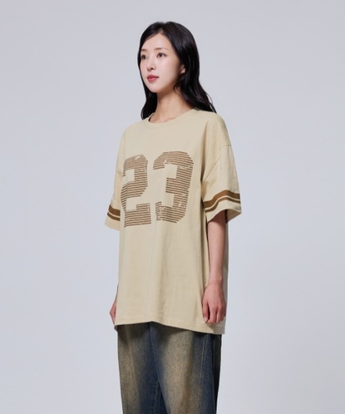 Vini(ヴィニ)の「【Vini】オーバーフィット ヴィンテージライク ラグビー半袖Tシャツ(Tシャツ/カットソー・メンズ・バーガンディー/ダークグリーン/ライトベージュ・SMALL/MEDIUM/LARGE)」の4枚目の写真