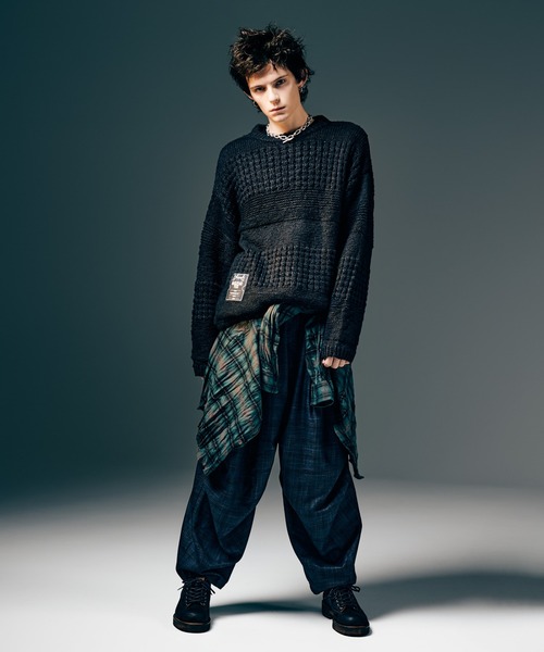 glamb(グラム)の「Backstage Knit / バックステージニット(ニット/セーター・メンズ・ブラック/カーキ・S/M/L)」の10枚目の写真