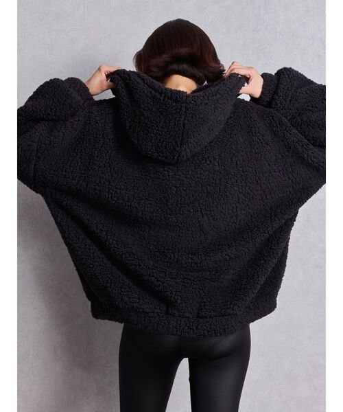 GYDA（ジェイダ）の「Symmetry GYDAボアパーカー（パーカー・レディース・レッド/ブラック/オフホワイト・FREE）」の9枚目の写真