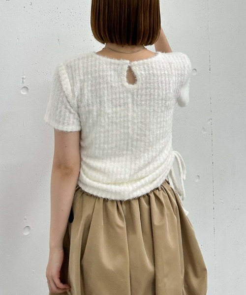 archives(アルシーヴ)の「サイドドロストフェザーカットTOPS(Tシャツ/カットソー・レディース・ベージュ/ブラック/アイボリー・MEDIUM)」の7枚目の写真