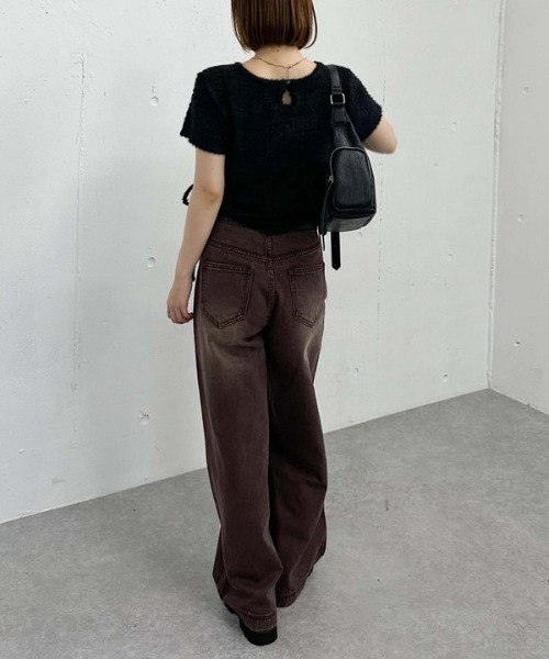 archives(アルシーヴ)の「サイドドロストフェザーカットTOPS(Tシャツ/カットソー・レディース・ベージュ/ブラック/アイボリー・MEDIUM)」の17枚目の写真