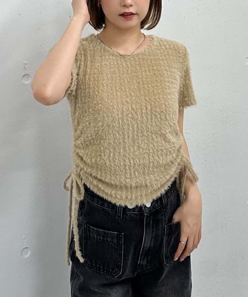 archives(アルシーヴ)の「サイドドロストフェザーカットTOPS(Tシャツ/カットソー・レディース・ベージュ/ブラック/アイボリー・MEDIUM)」の19枚目の写真