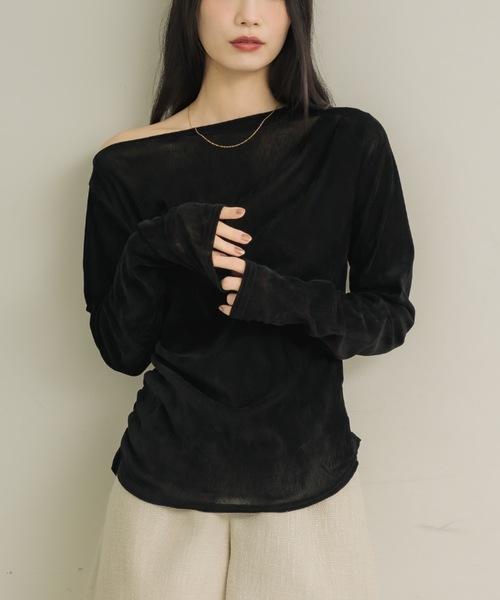 NEUNA（ヌナ）の「シアーベロアドレープトップス（Tシャツ/カットソー・レディース・ブラック/アイボリー/チャコールグレー・FREE）」の2枚目の写真