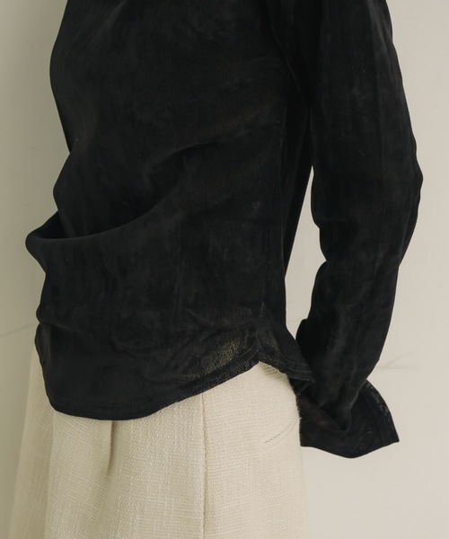 NEUNA（ヌナ）の「シアーベロアドレープトップス（Tシャツ/カットソー・レディース・ブラック/アイボリー/チャコールグレー・FREE）」の17枚目の写真