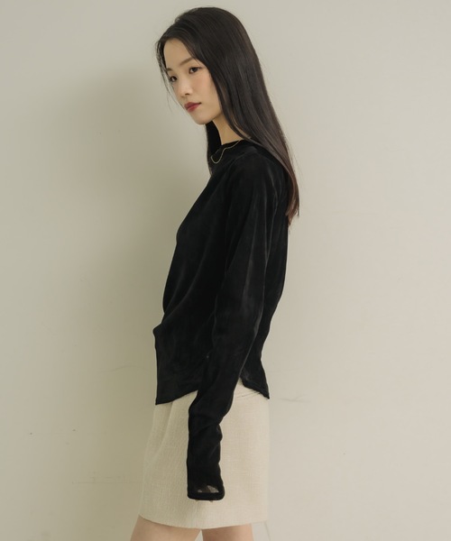 NEUNA（ヌナ）の「シアーベロアドレープトップス（Tシャツ/カットソー・レディース・ブラック/アイボリー/チャコールグレー・FREE）」の16枚目の写真