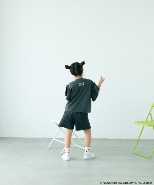 LOWRYS FARM（ローリーズファーム）の「【HELLO KITTY】ロックフリルＴシャツ　 572654（Tシャツ/カットソー・キッズ・チャコールグレー/オフホワイト・110cm/120cm/130cm/140cm/150cm）」の22枚目の写真