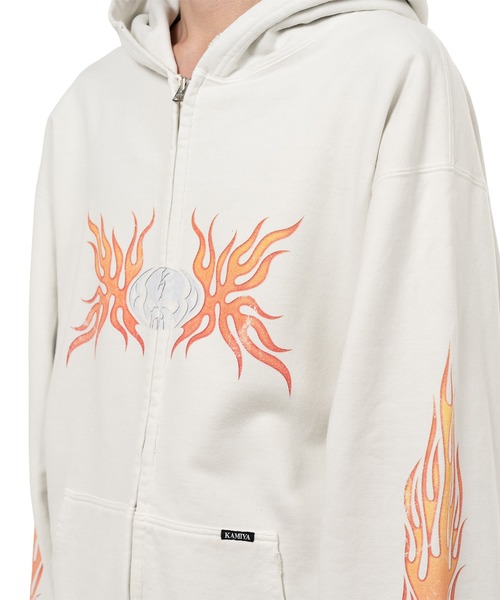 KAMIYA(カミヤ)の「“Skull Flame”Distressed Zip-up Hoodie(スウェット・メンズ・ブラック/ブラウン/ホワイト・L/M/S)」の10枚目の写真