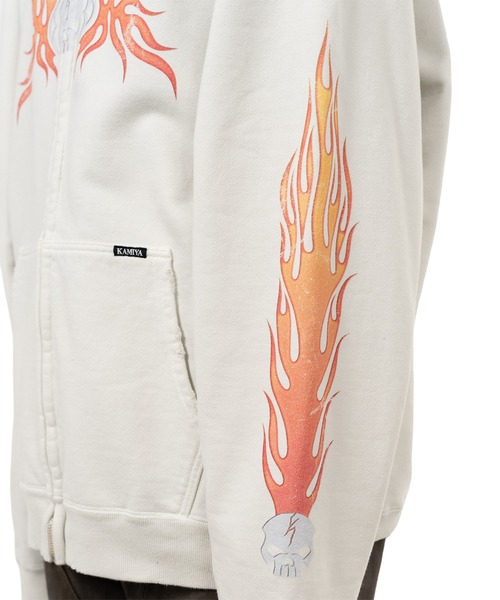 KAMIYA(カミヤ)の「“Skull Flame”Distressed Zip-up Hoodie(スウェット・メンズ・ブラック/ブラウン/ホワイト・L/M/S)」の11枚目の写真