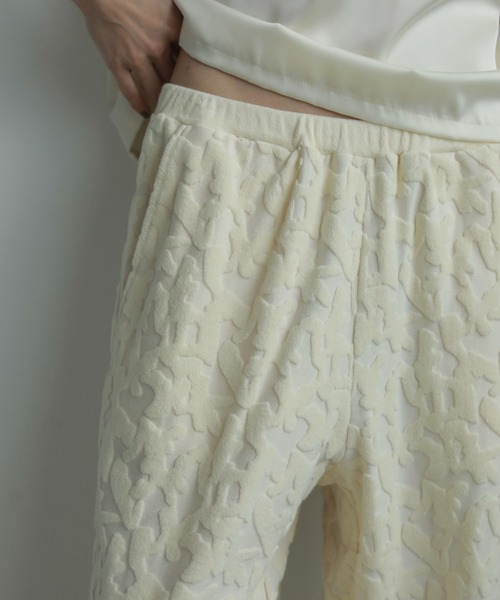 anuke（アンヌーク）の「Jacquard Rough Pants（その他パンツ・レディース・アイボリー/ブラック・36inch/38inch）」の3枚目の写真