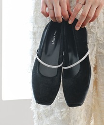 AmiAmi（アミアミ）の「スクエアトゥラインストーン バブーシュ/ローヒールパンプス（パンプス・レディース）」