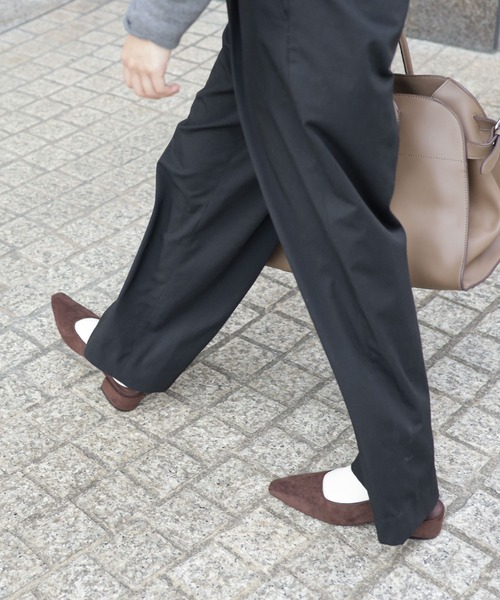 SESTO（セスト）の「スリムスクエアトゥバックストラップパンプス（パンプス・レディース・ダークブラウン/ブラック・24.5cm/25.0cm/23.0cm/24.0cm/23.5cm/22.5cm）」の22枚目の写真