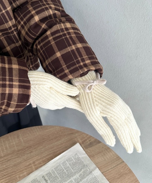 MYMOOD.（マイムード）の「ワンポイントリボン手袋（手袋・レディース・ベージュ/ブラック/アイボリー/レッド/ピンク/グレー・FREE）」の9枚目の写真