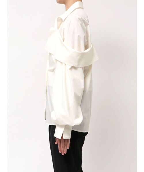 ELENDEEK（エレンディーク）の「レイヤードオフショルダーシャツ（シャツ/ブラウス・レディース・オフホワイト/ブルー・FREE）」の14枚目の写真