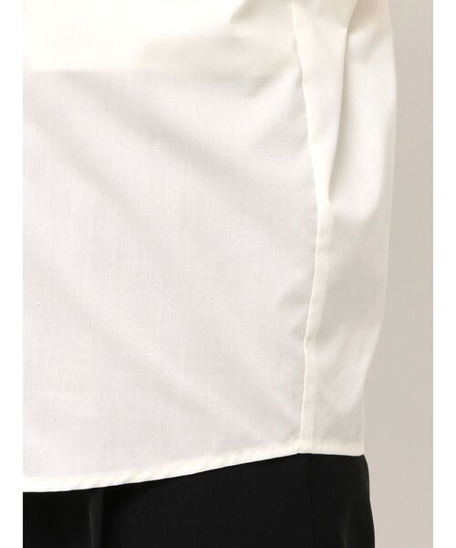 ELENDEEK（エレンディーク）の「レイヤードオフショルダーシャツ（シャツ/ブラウス・レディース・オフホワイト/ブルー・FREE）」の5枚目の写真