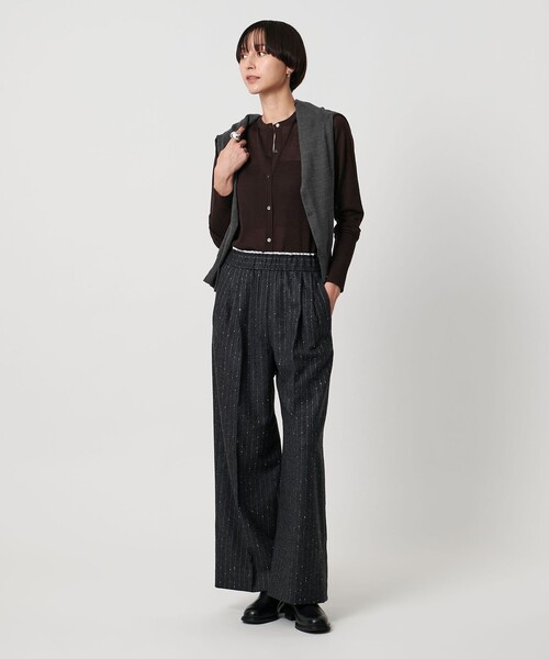 UNITED ARROWS（ユナイテッドアローズ）の「ツイン クルーネック カーディガン（カーディガン/ボレロ・レディース・ブラック/ダークグレー・FREE）」の5枚目の写真