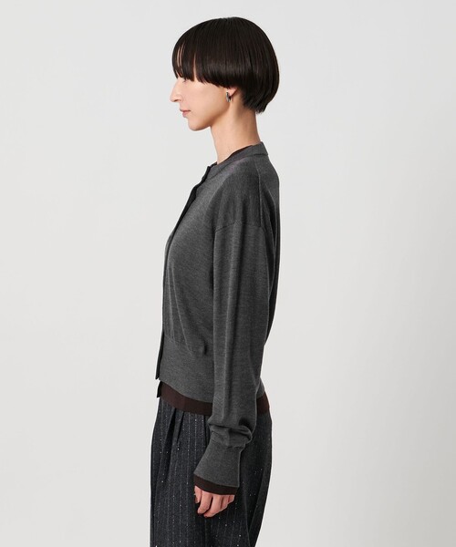 UNITED ARROWS（ユナイテッドアローズ）の「ツイン クルーネック カーディガン（カーディガン/ボレロ・レディース・ブラック/ダークグレー・FREE）」の11枚目の写真