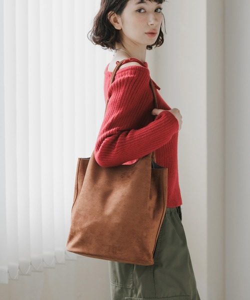 AO2(アオズ)の「Faux Suede Tote Bag with Pouch / ポーチ付き フェイクスエード トートバッグ(トートバッグ・レディース・ダークブラウン/ブラウン/ブラック・FREE)」の1枚目の写真