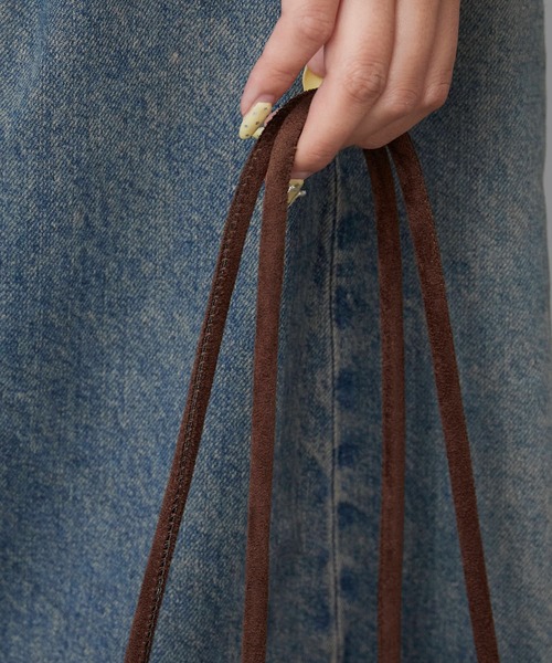 AO2(アオズ)の「Faux Suede Tote Bag with Pouch / ポーチ付き フェイクスエード トートバッグ(トートバッグ・レディース・ダークブラウン/ブラウン/ブラック・FREE)」の8枚目の写真
