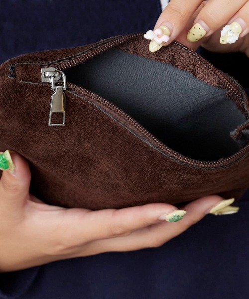 AO2(アオズ)の「Faux Suede Tote Bag with Pouch / ポーチ付き フェイクスエード トートバッグ(トートバッグ・レディース・ダークブラウン/ブラウン/ブラック・FREE)」の14枚目の写真