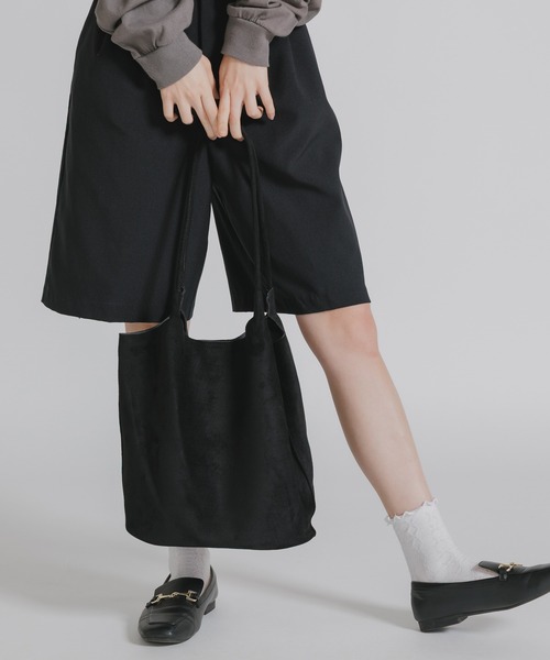 AO2(アオズ)の「Faux Suede Tote Bag with Pouch / ポーチ付き フェイクスエード トートバッグ(トートバッグ・レディース・ダークブラウン/ブラウン/ブラック・FREE)」の15枚目の写真