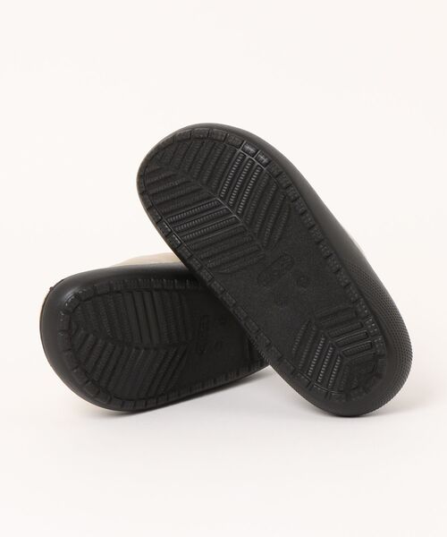 crocs（クロックス）の「crocs クロックス CLASSIC PUFF MOC【暖かボア/2WAY/軽量】レディースシューズ スリッポン 踵が踏める(クラシックパフモック) 210706（スリッポン・レディース・ブラック/アイボリー/イエロー系その他・22.0cm/24.0cm/23.0cm）」の5枚目の写真
