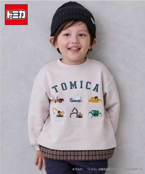 petit main(프티 마인)의 「【TOMICA】옷자락 체크 트레이너(스웨트)」｜베이지