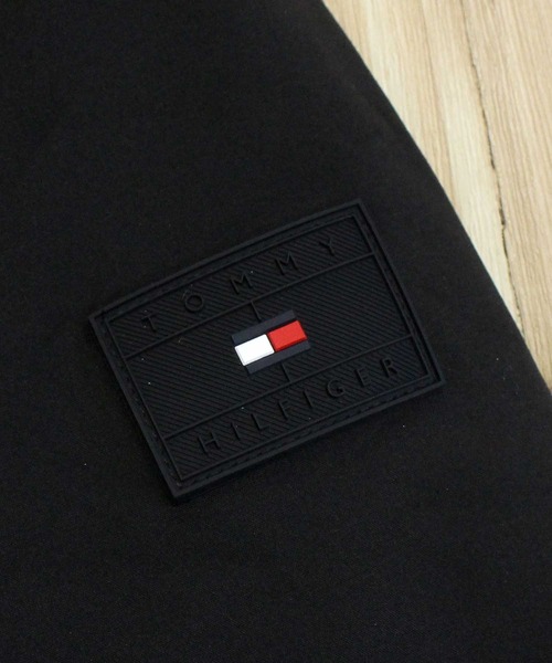 TOMMY HILFIGER（トミーヒルフィガー）の「ソフトシェルパフォーマンスフーディ 裏ボア中綿ジャケット SOFTSHELL PERFORMANCE  HOODY WITH SOFT SHERPA LINING（ダウンジャケット/コート・メンズ・ブラック/オリーブ・S/M/L/XL）」の14枚目の写真