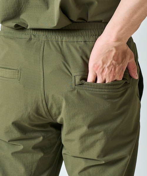 TETE HOMME（テットオム）の「ナイロンストレッチテーパード9分丈パンツ（その他パンツ・メンズ・ブラック/チャコールグレー/グリーン・MEDIUM/LARGE/X-LARGE）」の11枚目の写真