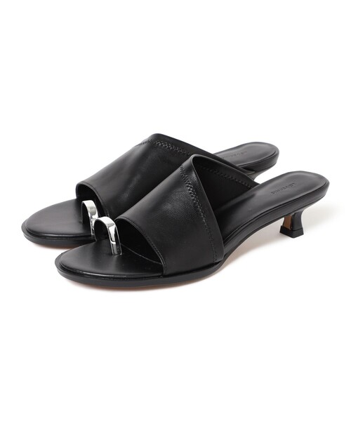 Ray BEAMS（レイビームス）の「【別注】LE VERNIS / トゥリング サンダル（サンダル・レディース・ダークブラウン/ブラック・23.0cm/23.5cm/24.0cm/24.5cm/25.0cm）」の4枚目の写真