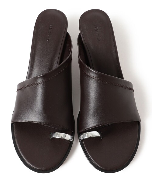 Ray BEAMS（レイビームス）の「【別注】LE VERNIS / トゥリング サンダル（サンダル・レディース・ダークブラウン/ブラック・23.0cm/23.5cm/24.0cm/24.5cm/25.0cm）」の7枚目の写真