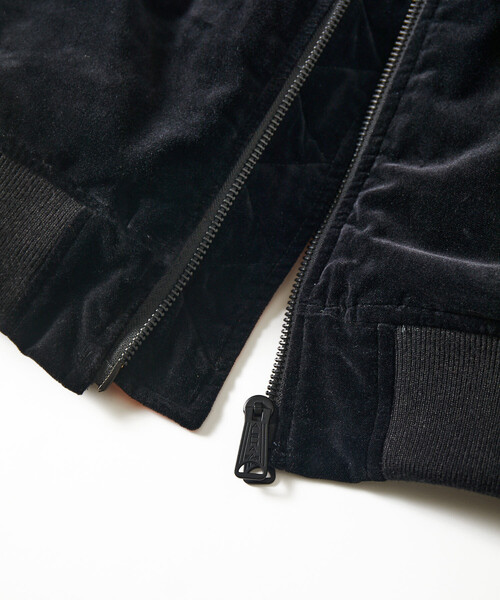 Alpha Industries（アルファインダストリーズ）の「ALPHA INDUSTRIES/アルファ インダストリーズ 別注 ベロア MA-1（MA-1・メンズ・ブラック・SMALL/LARGE/MEDIUM/X-LARGE）」の8枚目の写真