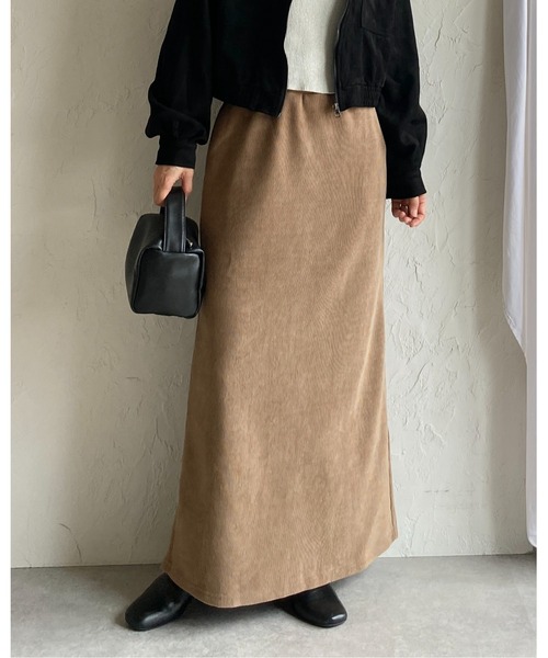 She's Closet(シーズクローゼット)の「裏起毛フリースタイトロングコーデュロイスカート(スカート・レディース・アイボリー/モカ/ブラック・M/L)」の22枚目の写真