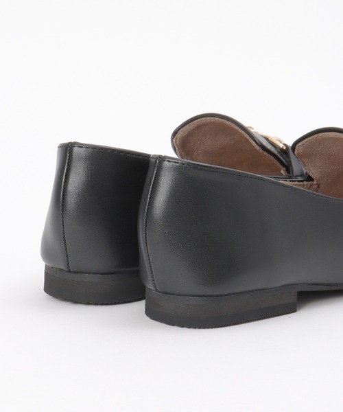 ikka（イッカ）の「GOKU楽ソフトPUビットローファー（ローファー・レディース・ベージュ/ブラック・M/L）」の9枚目の写真